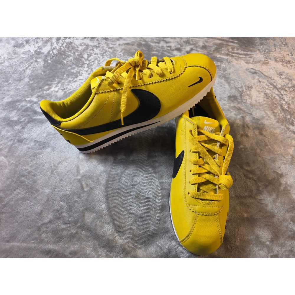 Nike Classic Cortez Premium Mens 9.5 Bright Citron Yellow‎ Black 807480-700 NEW